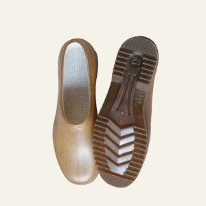 Classic Waterproof Garden Clogs – Caramel Brown
