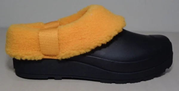 Black Winter Clogs with Golden Fleece Collar - Image 2